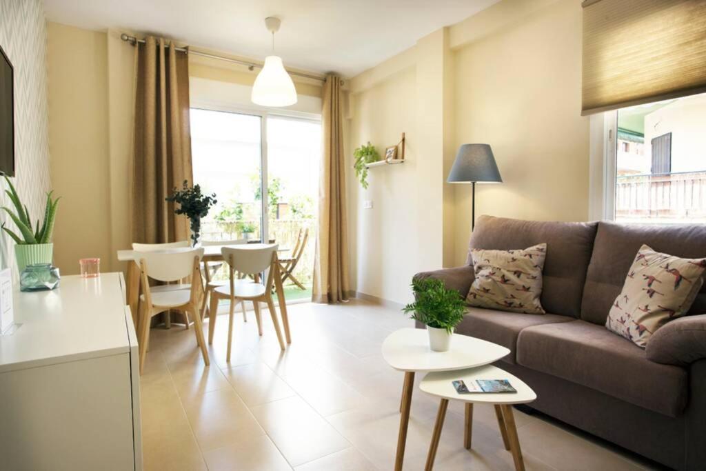Sweet Apartment Malaga Exterior photo