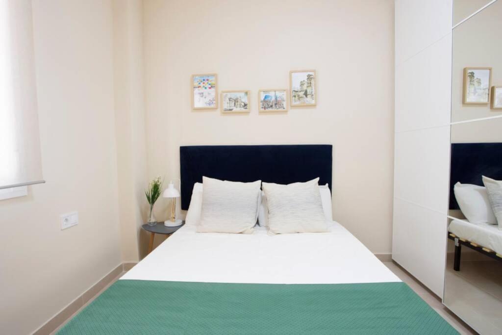 Sweet Apartment Malaga Exterior photo
